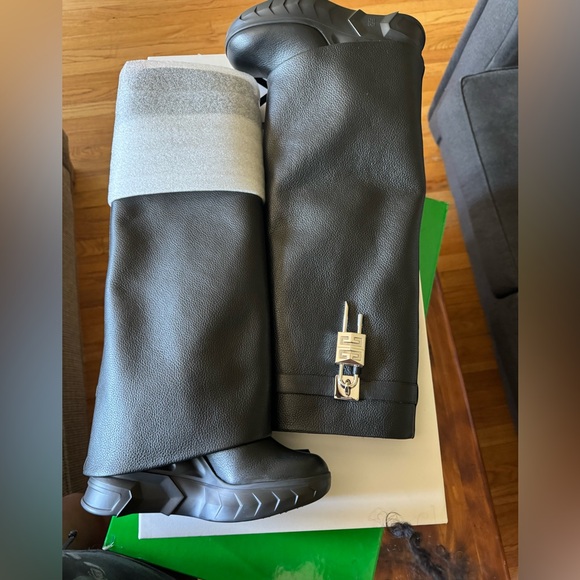 Givenchy Shark Biker Boots -NWT - Picture 2 of 7